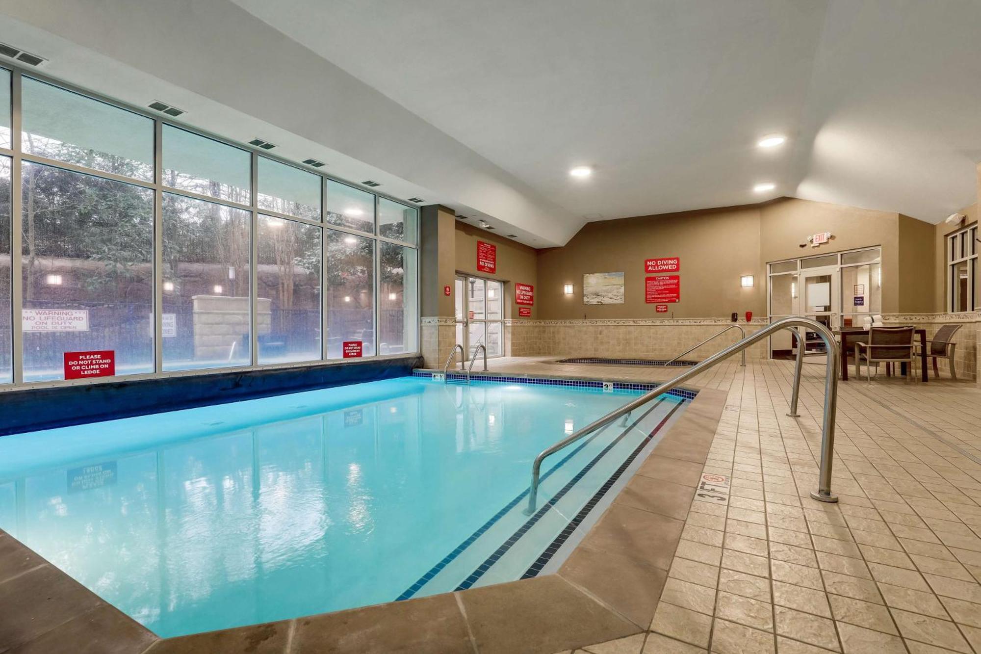 Drury Inn & Suites Charlotte Northlake Exterior photo