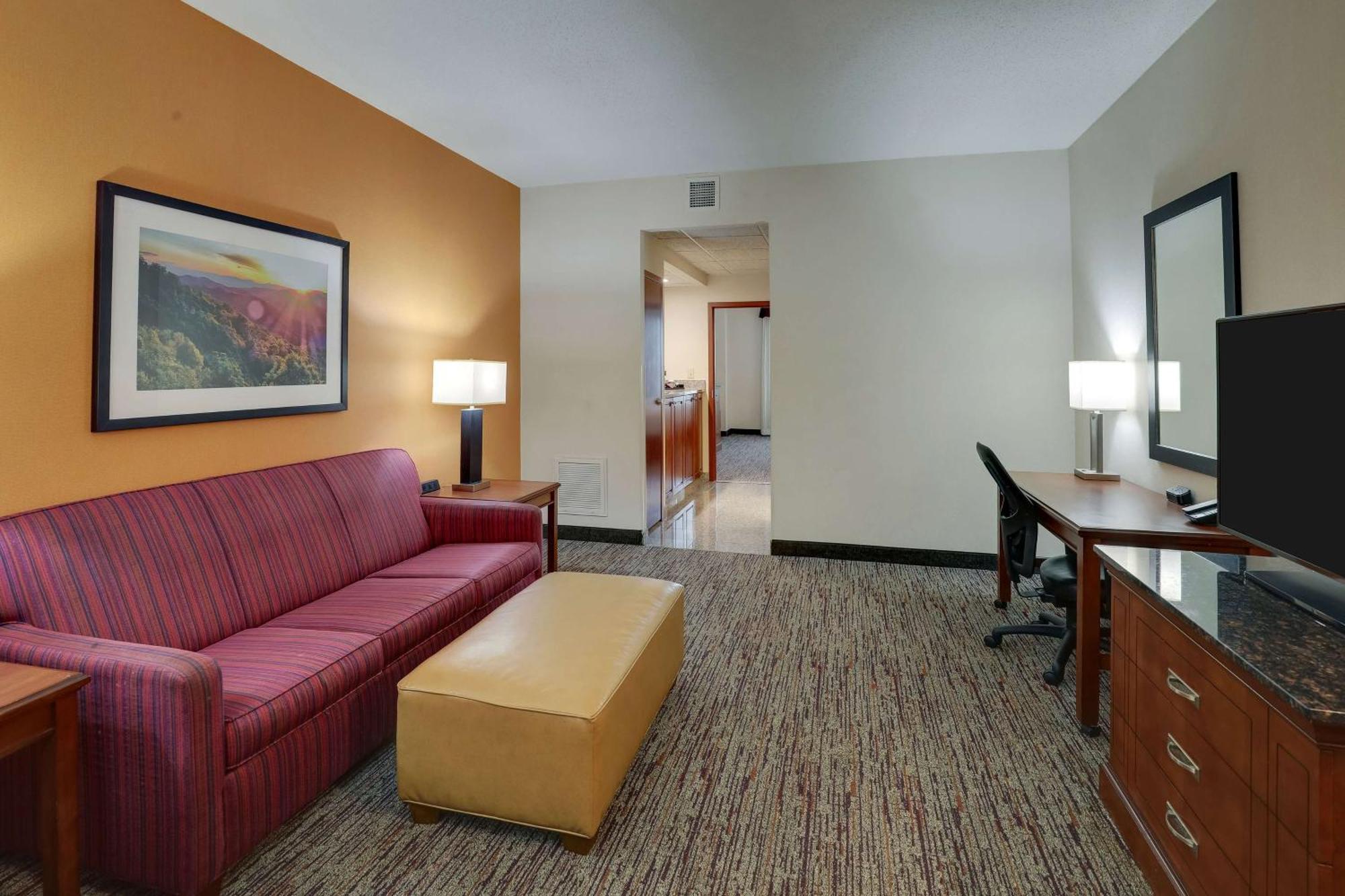 Drury Inn & Suites Charlotte Northlake Exterior photo