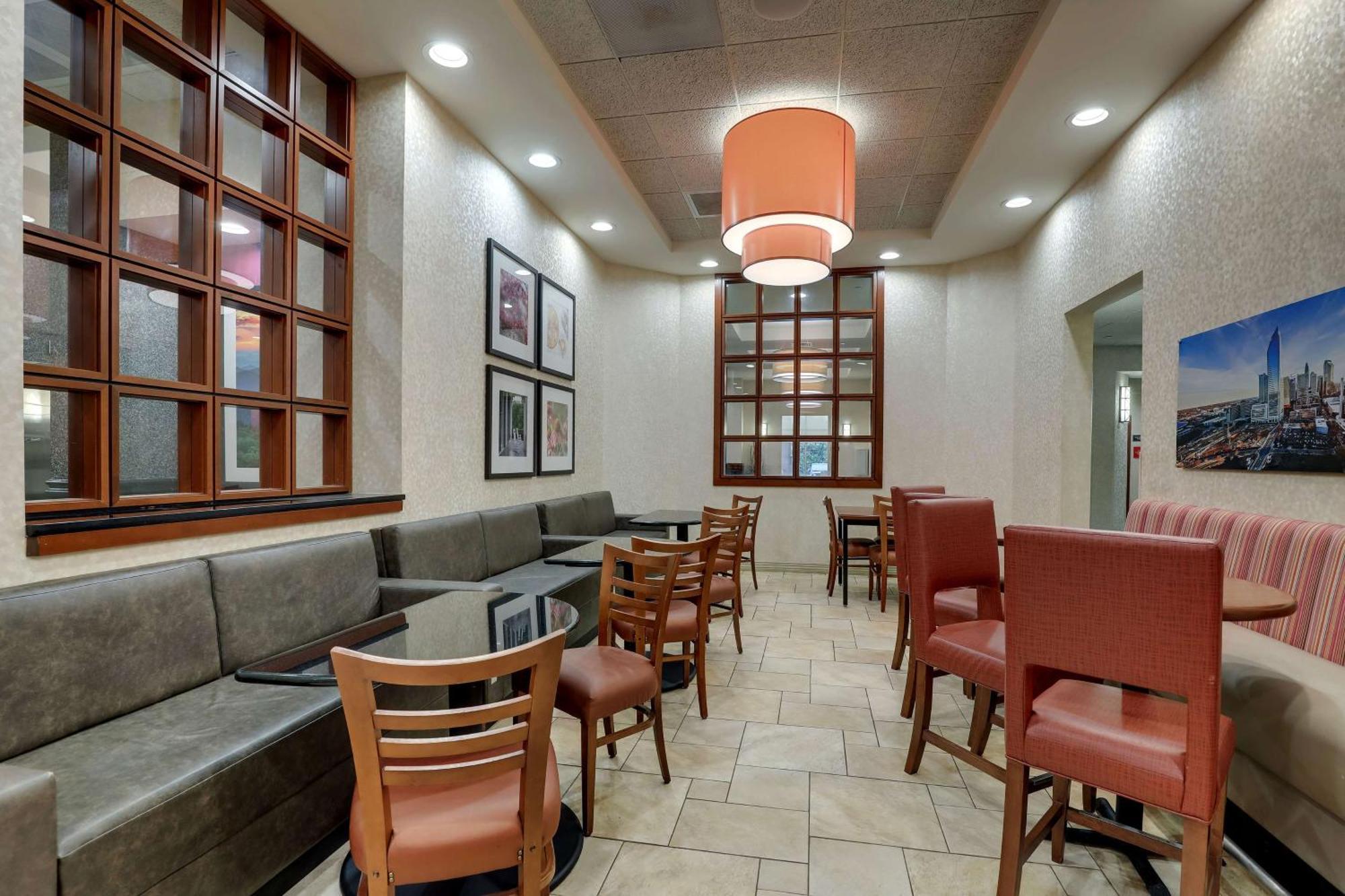Drury Inn & Suites Charlotte Northlake Exterior photo