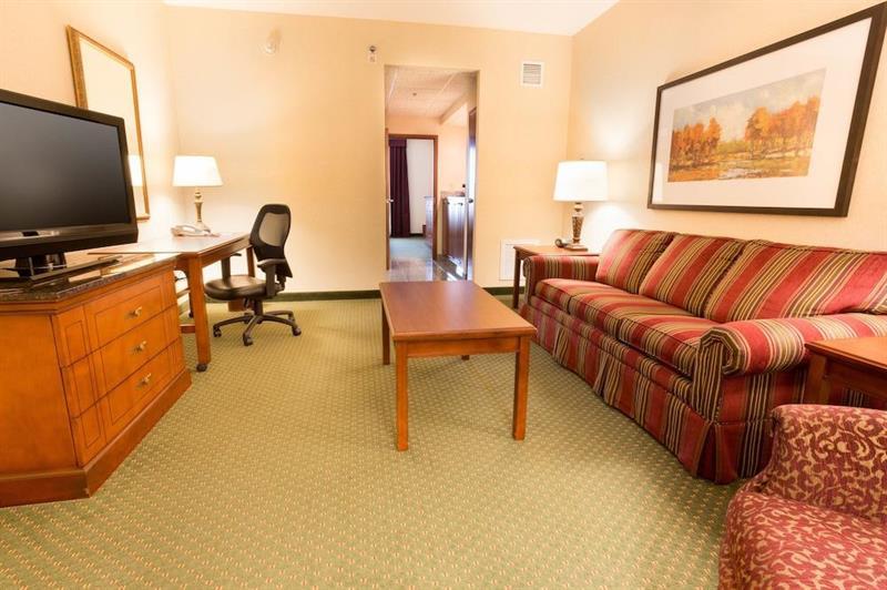 Drury Inn & Suites Charlotte Northlake Exterior photo
